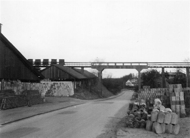 Broen over Emiliedalsvej fotograferet af SAG 1964.