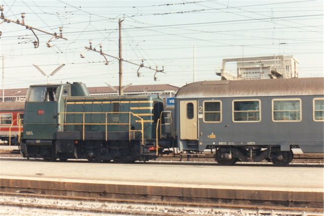 FS 245 6008 i Venezia 1990. Trods samme litranummer (245) er der her tale om en maskine uden kobbelstænger. 