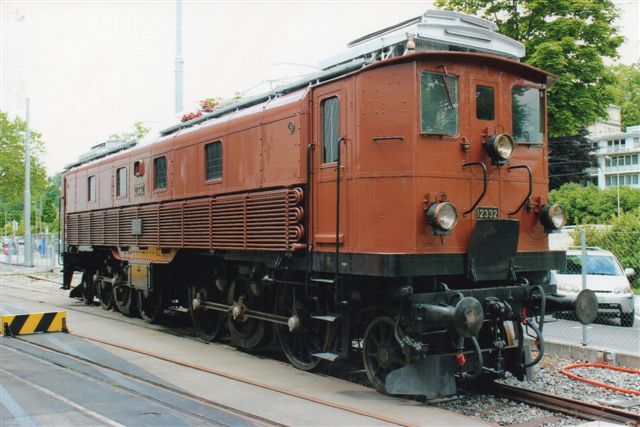 SBB 18 526. SBB Be 4/6 12332 i Luzern 2012. 40 eksemplarer er bygget 1920 - 23 i to serier, hvoraf den kraftigste ejede 80 t og ydede 1500 kW eller 2040 hk.