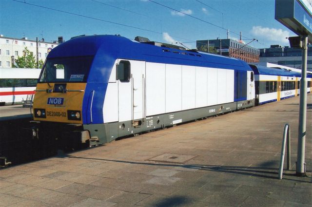 NOB DE2000-01 kørte Hamburg-Hbf. Westerland 2007.