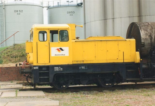 I år 2000 var lokomotivet blevet gult. Logoet er også anderledes.
