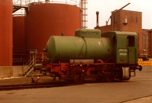 Deutsche Shell AG, Werk Grasbrook 1, Krupp 3108/1953. Bfl. Første gang så jeg lokomotivet i 1983. Her i 1987 var det stadig i drift, men så var det også slut.