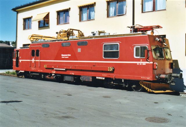 Baneservice 30-38-0003, Levahn 504/1981. Type LM2.03 hos NSB i Narvik 2002. Siden skiftede Baneservice navn til Banverket.