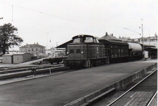 SJ V4 141 en Henschel far 1972 bygget i 10 eksemplarer her på Helsingborg C 1981.