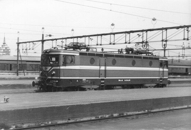 SJ Rc1 1015 i Malmö 1982.