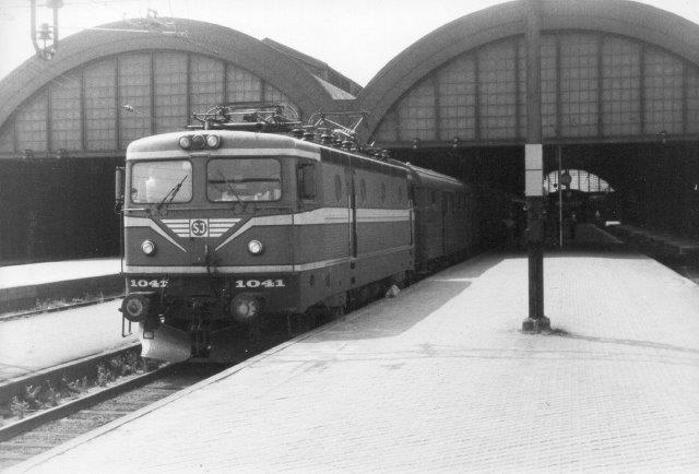 SJ Rc2 1041 i Malmö 1982.