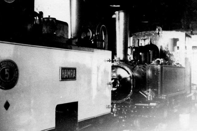 I remisen hold ÖSJ 5, "Hamra," O&K fra 1902, et mallet-lokomotiv med flere ejere samt ÖSJ 4.