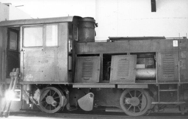 I Lokstalallet i Laxå holdt LRJ 6, DWK 621/1938. Fra 1963 LRJ 6. Den havde været reservedellager, men udvindingen var nu indstillet, da rarireteten skulle bevares. 1986.